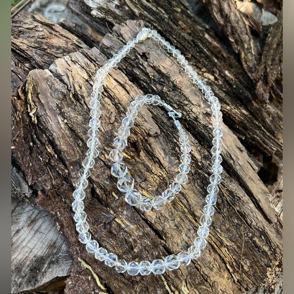 Vintage Cut Crystal Necklace & Bracelet Set – Elegant Retro Jewelry - Picture 2 of 11